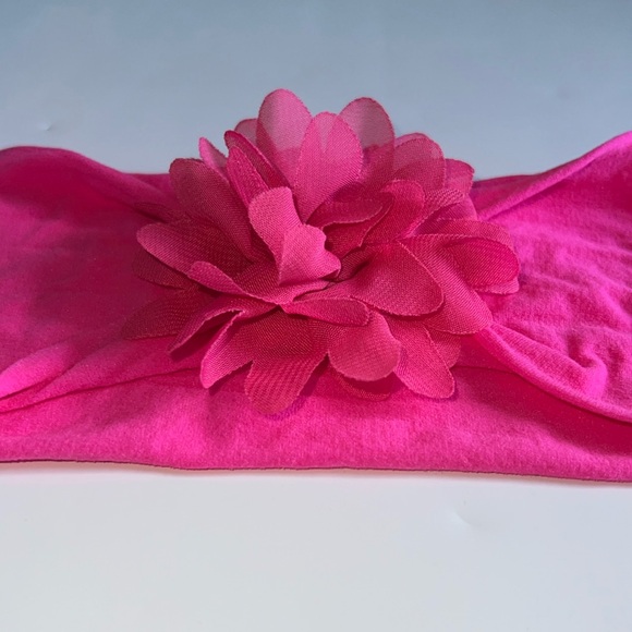 🛍 NEW PRETTY Little GIRLS HOT PINK BOW Will Complete Any Outfit SIZE… - Picture 2 of 4